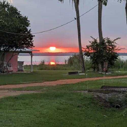 lakeside-sunset-campground-view